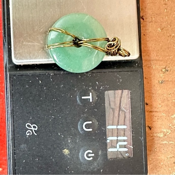 Elegant Gemstone Wire-Wrapped Green adventurine stone round 4271 y - Picture 4 of 10